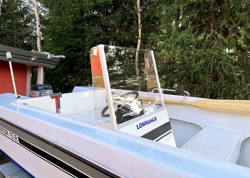 Bootsfenster Windschutzscheibe für Konsolenboot als Fertigstück aus Plexiglas