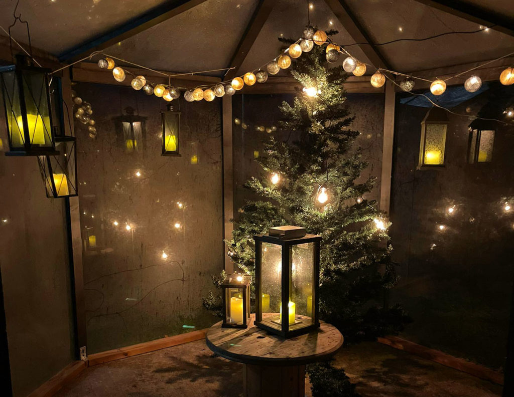 Växthuset med juldekorationer